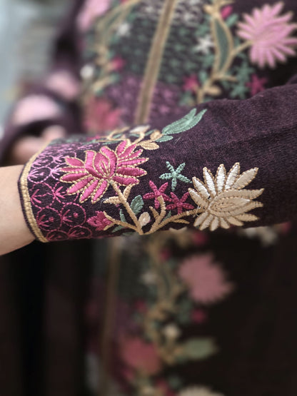Woolen Suit with Shawl