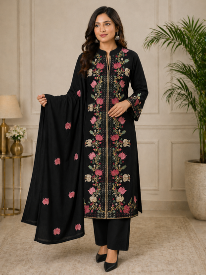 Woolen Suit with Shawl
